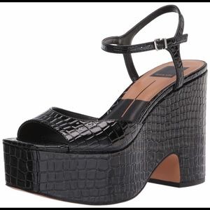 Dolce Vita Porcha Embossed Platform Sandal